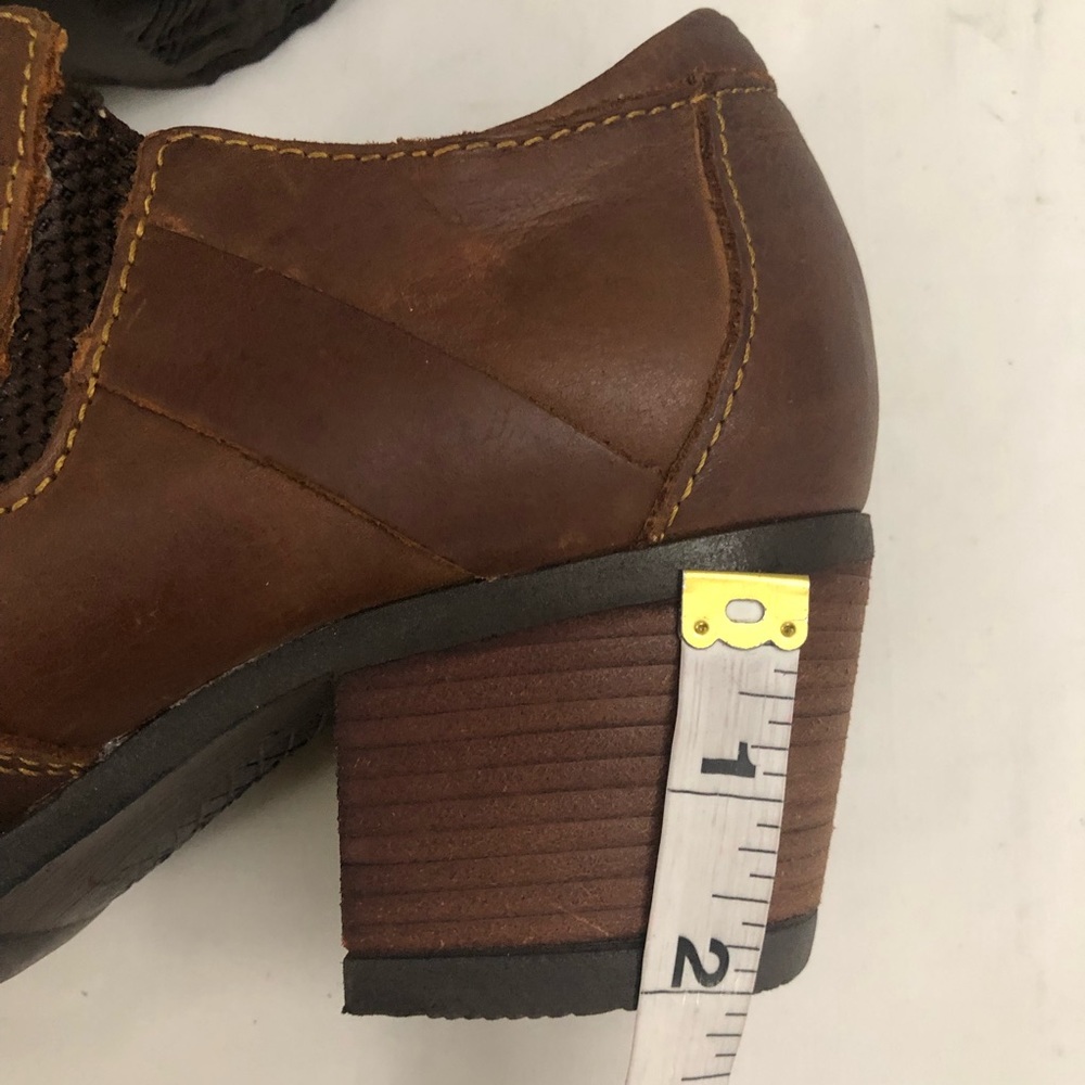 BORN l Sz 9.5 l Brown British Tan Leather Shoeties - Picture 14 of 14